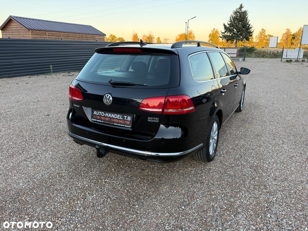 Volkswagen Passat - 11