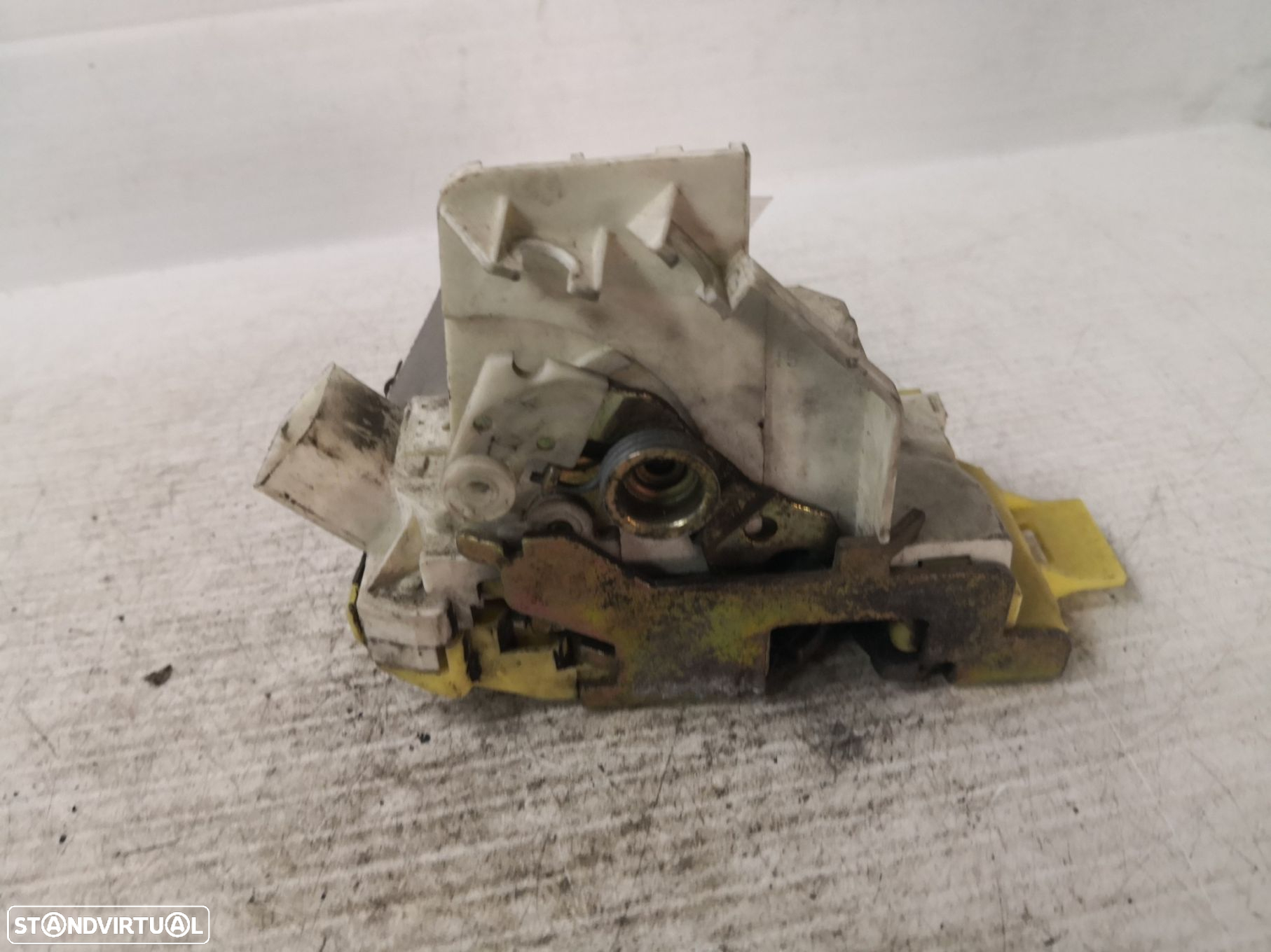 Fecho Da Porta Trás Dto Ford Mondeo Iii (B5y) - 2