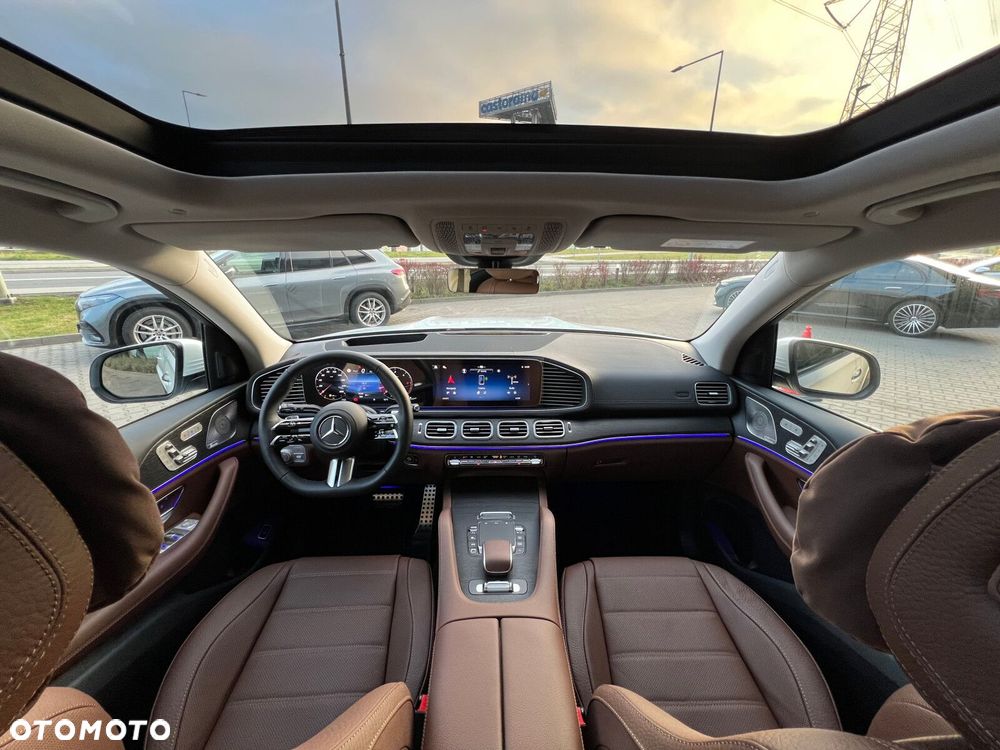 Mercedes-Benz GLS - 13