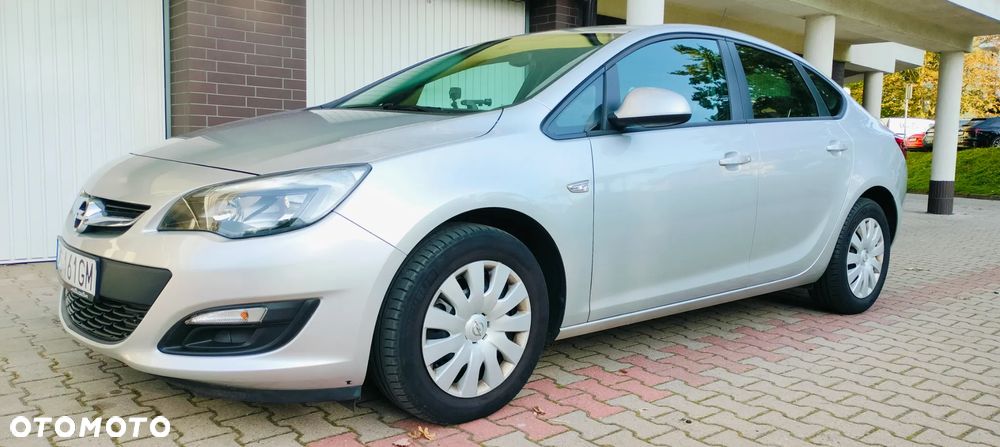 Opel Astra IV 1.6 Cosmo - 9