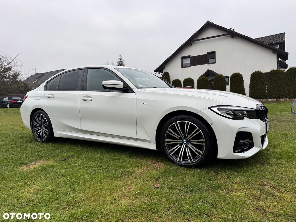 BMW Seria 3 318d M Sport Shadow - 2