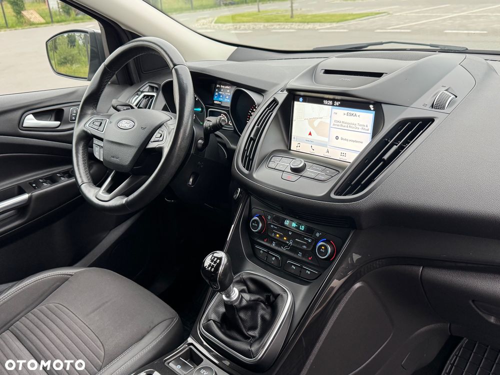 Ford Kuga 2.0 TDCi 4x4 Titanium - 24