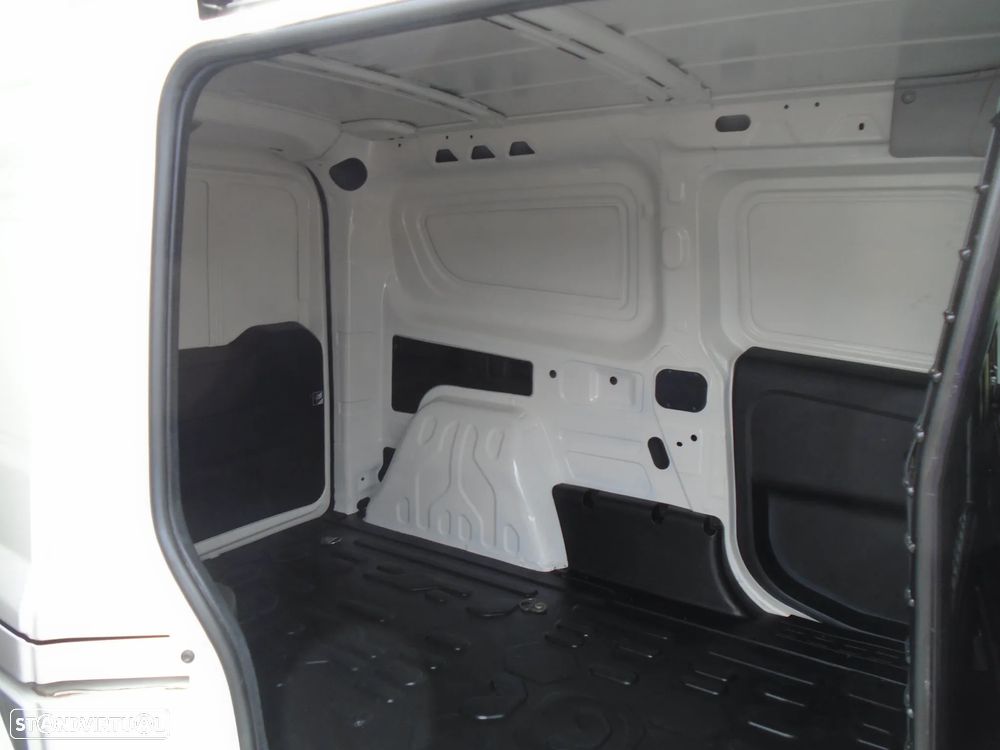 Fiat Doblo 1.3 M-JET 95 CV-  3 LUGARES-NACIONAL- IVA DEDUTIVEL - 22