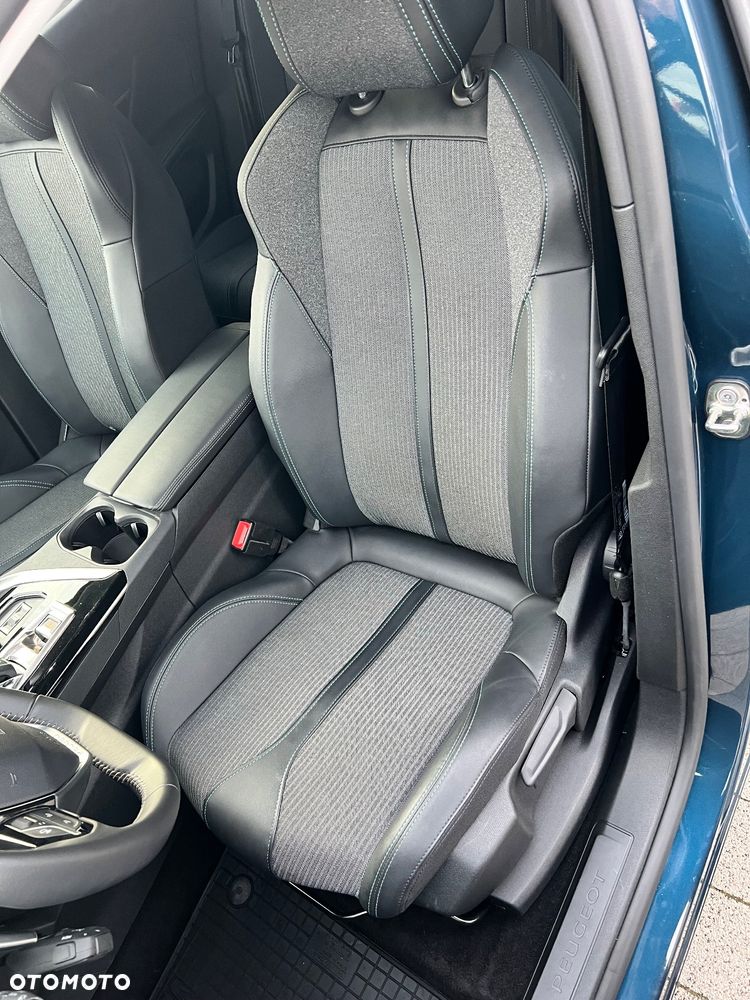 Peugeot 3008 1.2 PureTech Allure Pack S&S EAT8 - 10