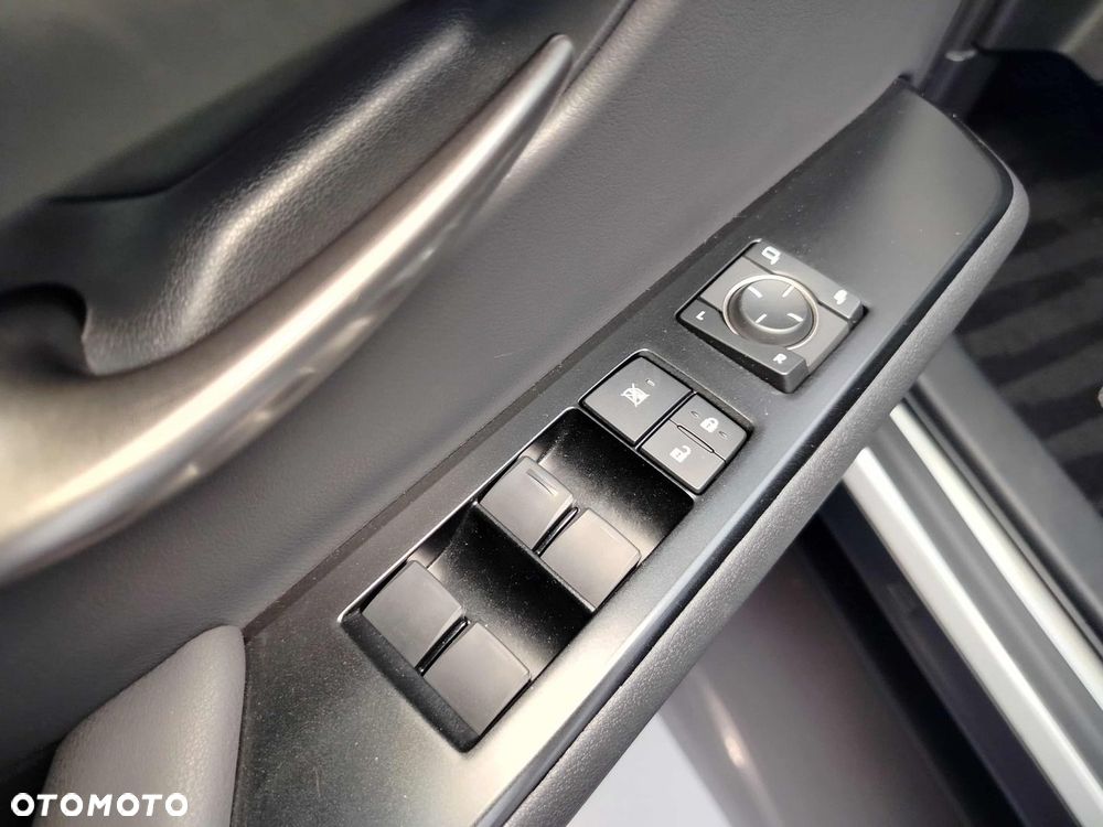Lexus UX - 19
