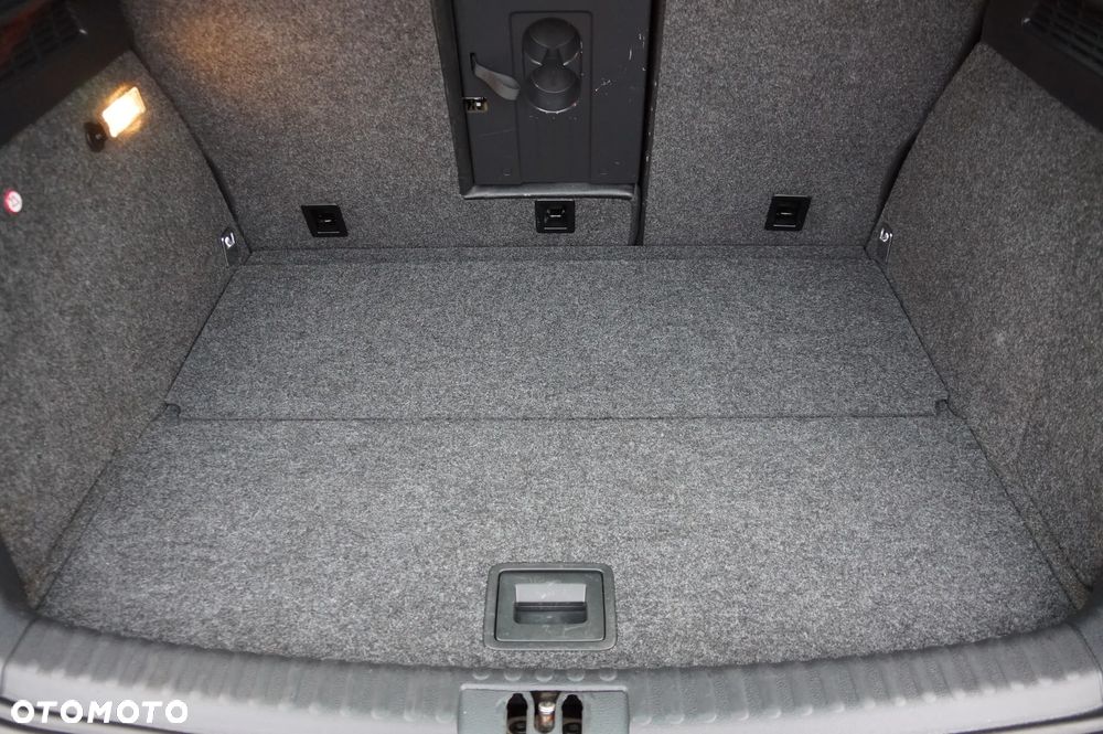 Volkswagen Tiguan 2.0 TDI 4Mot R-Style - 33