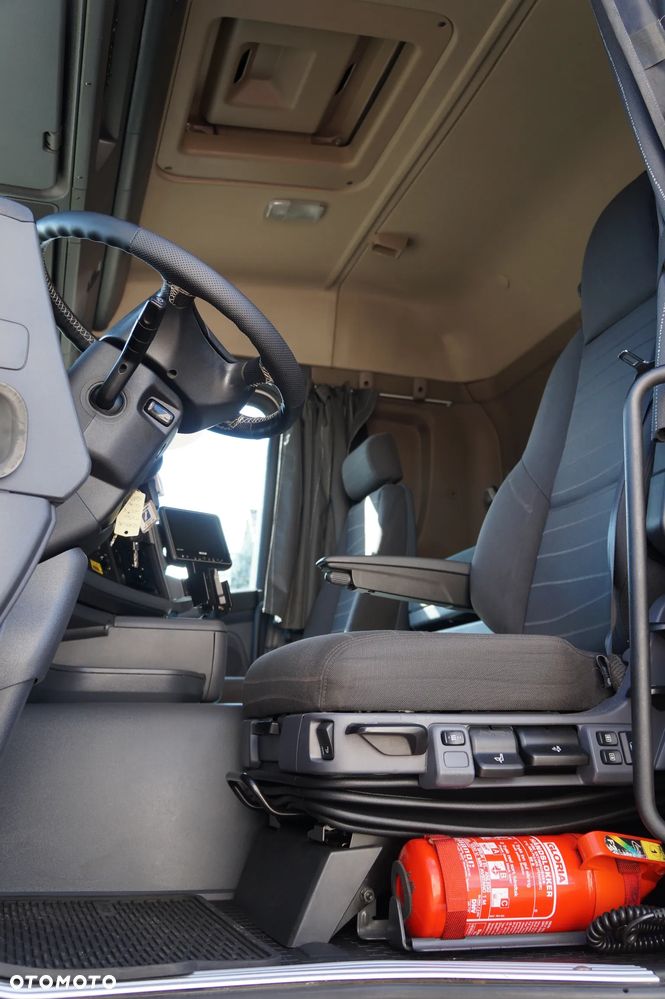 Scania G 450 6x2 CHŁODNIA KONTENER 8.45 m 21 PALET OŚ SKRĘTNA WINDA - 20