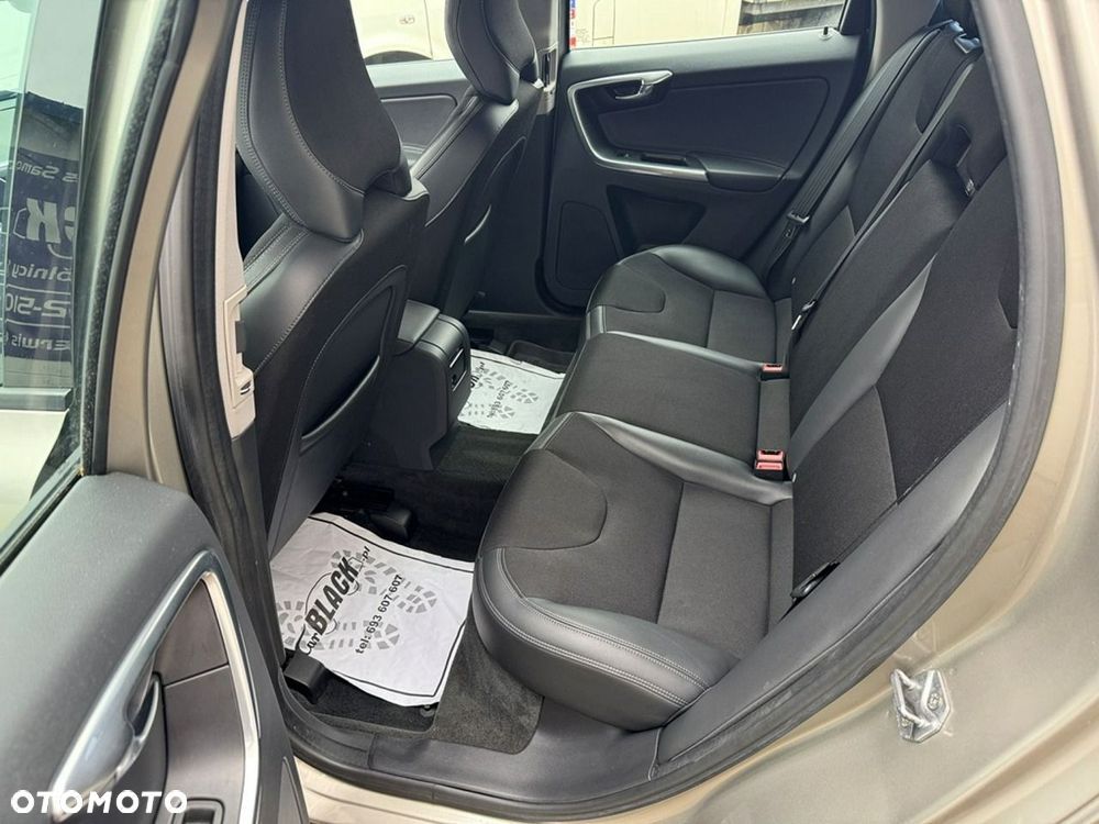 Volvo XC 60 - 16