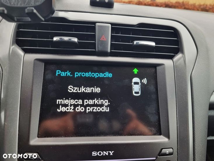 Ford Mondeo 2.0 TDCi Allrad Titanium - 24