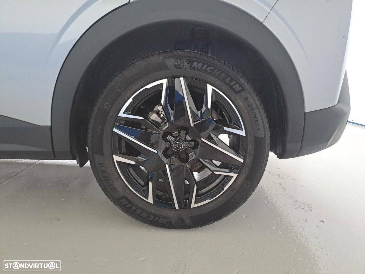 Peugeot 3008 1.2 Hybrid Allure e-DCS6 - 11