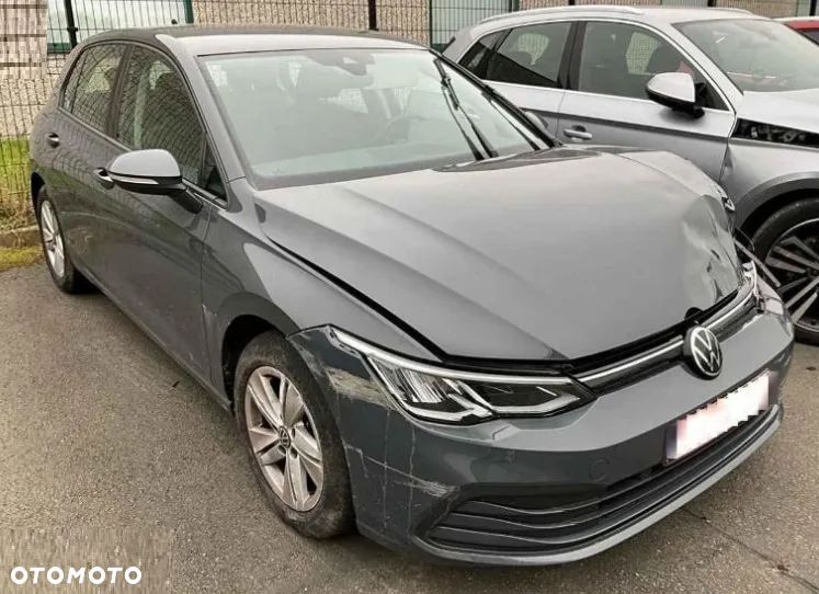 Volkswagen Golf VIII 1.5 eTSI Style DSG - 1