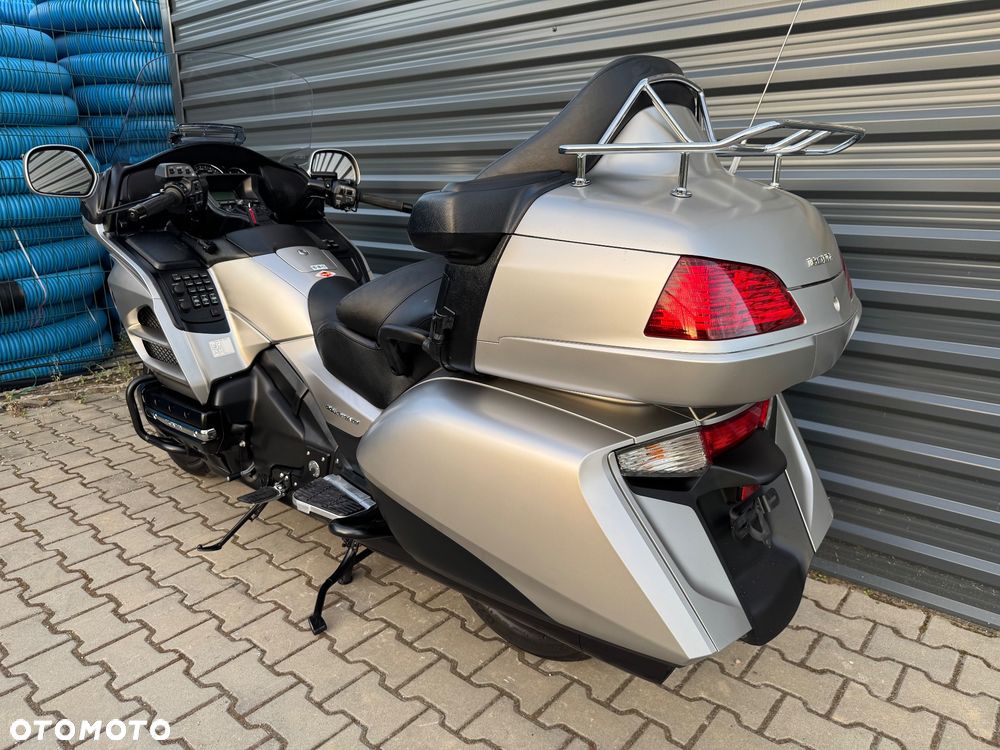 Honda GL - 6