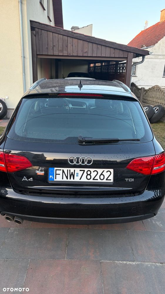 Audi A4 Avant 2.0 TDI DPF Ambiente - 9