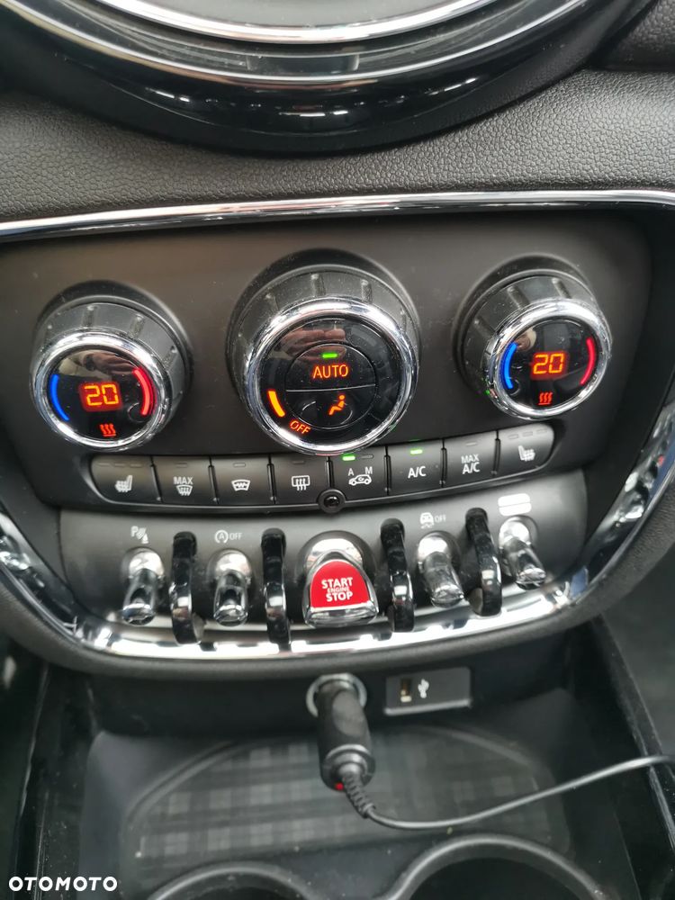 MINI Clubman - 12