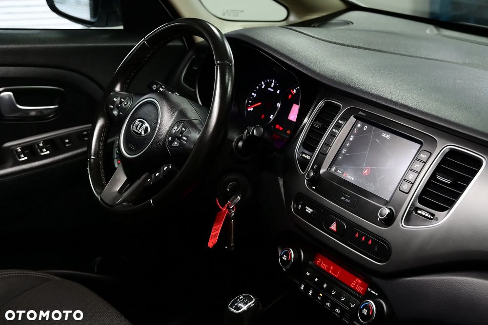 Kia Carens 1.7 CRDi M - 26