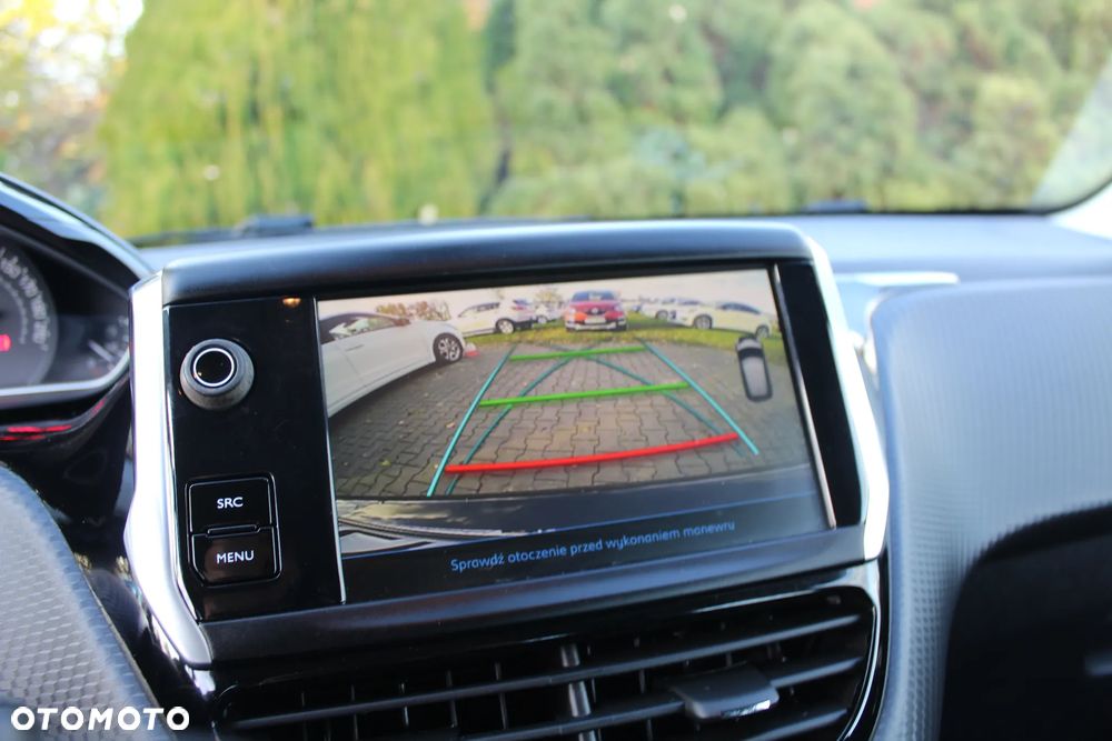 Peugeot 208 1.2 PureTech Allure - 26