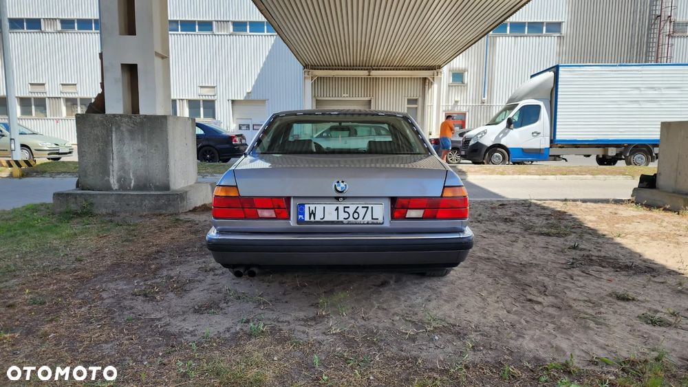 BMW Seria 7 730i - 3