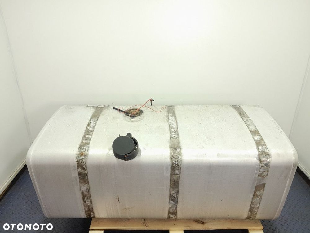 SCANIA R ZBIORNIK BAK PALIWA 700L 1871192 - 1