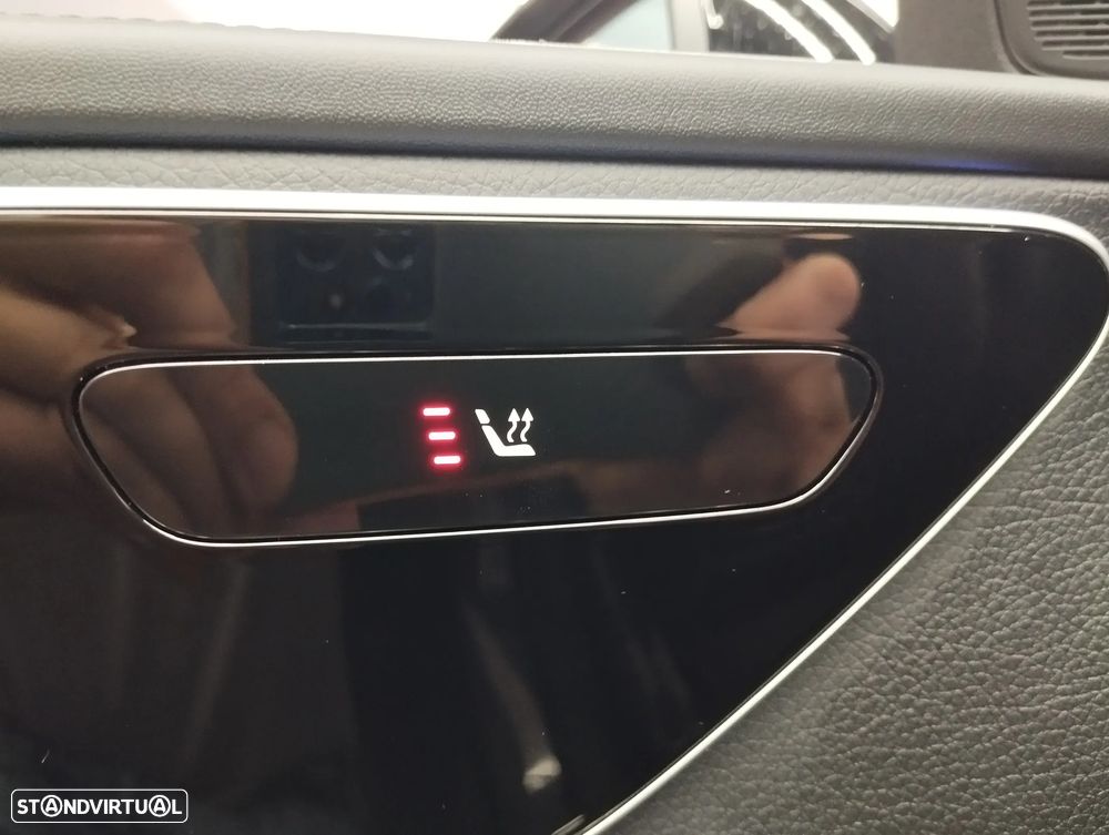 Mercedes-Benz C 300 d AMG Line - 19