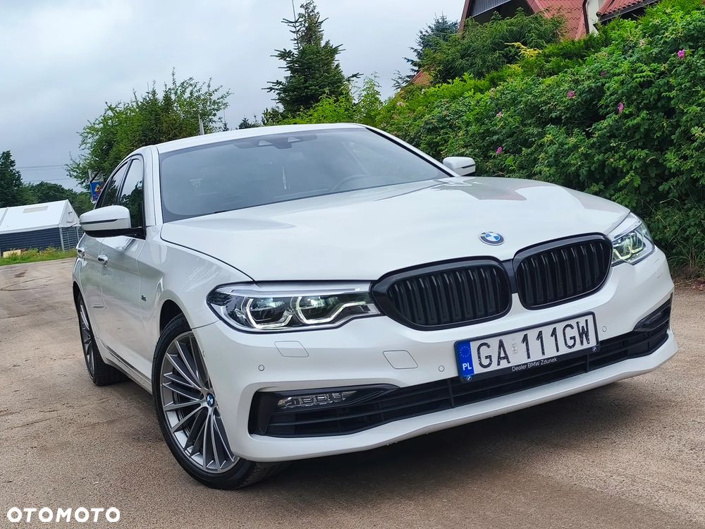 BMW Seria 5 520d Sport Line - 2