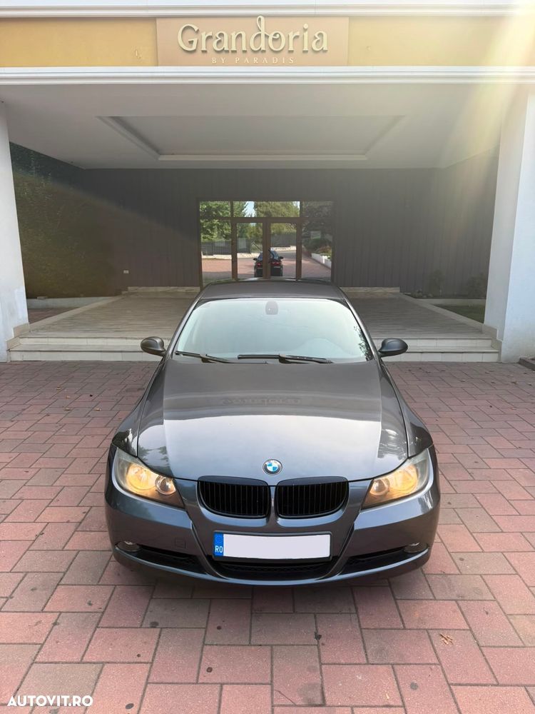BMW Seria 3 320i - 2