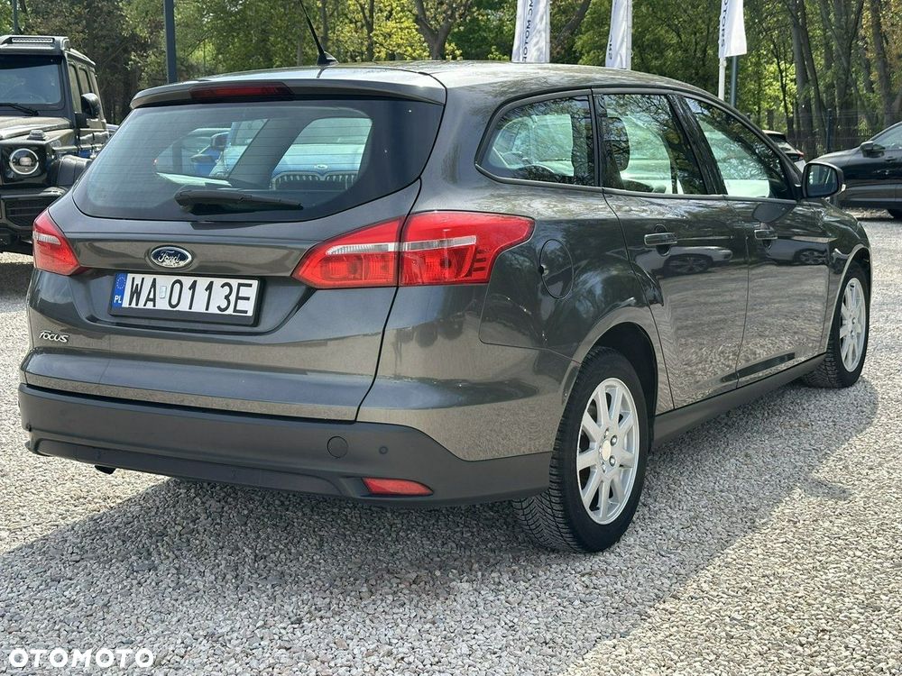 Ford Focus - 8