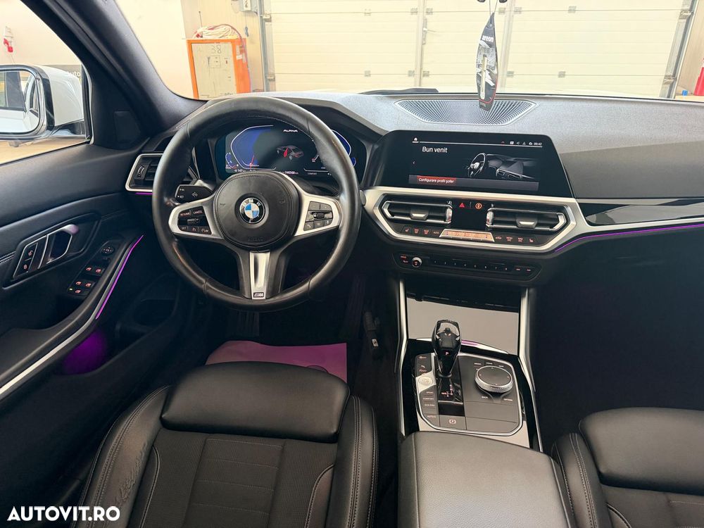 BMW Seria 3 320d Aut. M Sport - 26