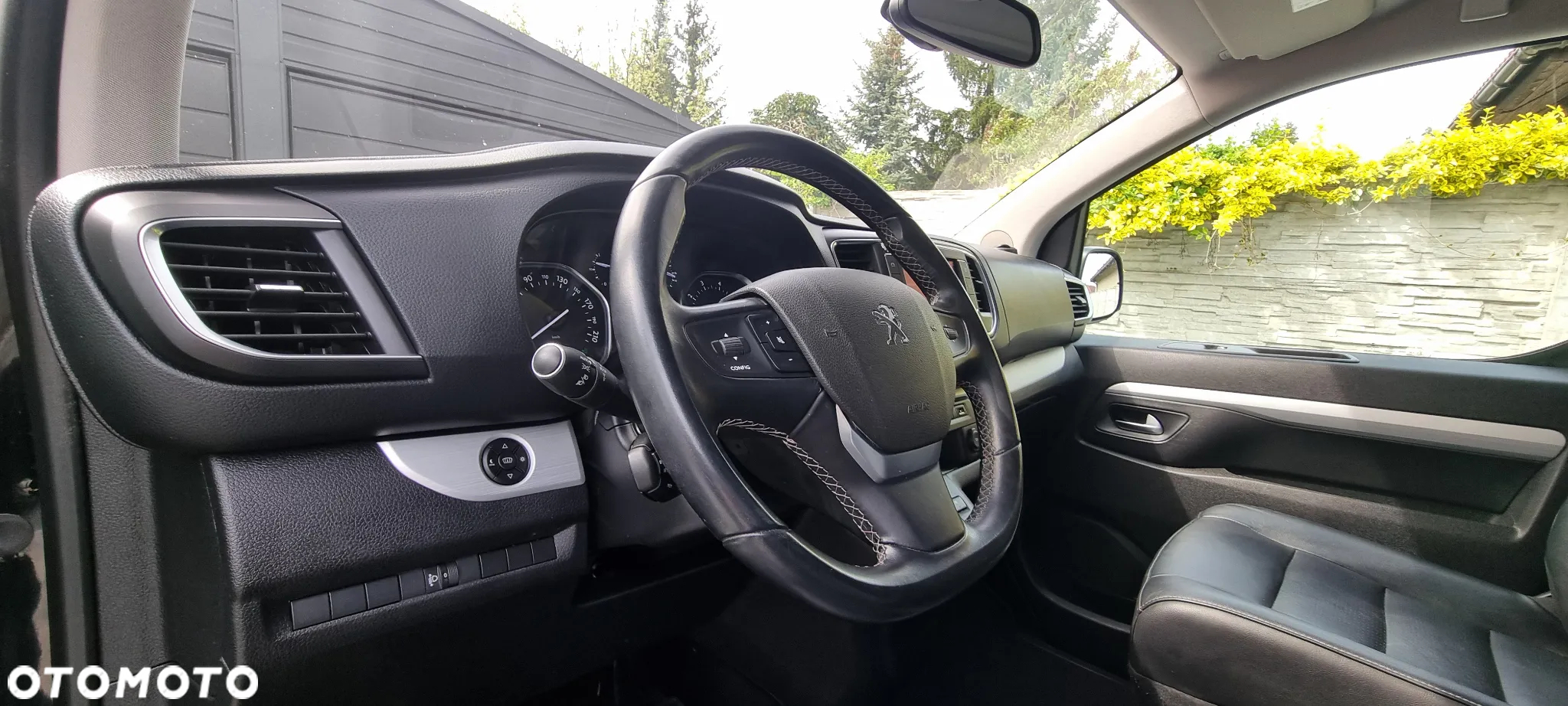 Peugeot Traveller 2.0 BlueHDi Long Business Vip - 29