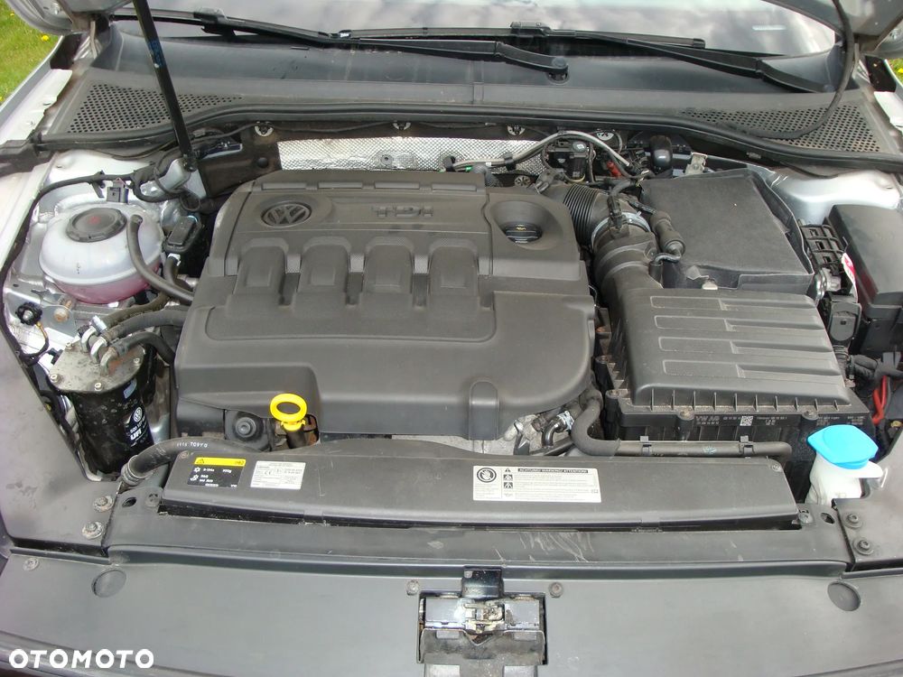 Volkswagen Passat 2.0 TDI BMT Trendline - 20