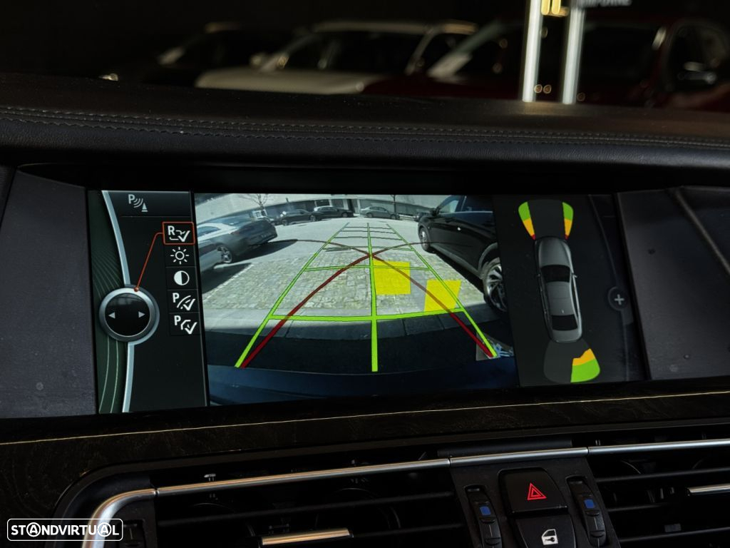 BMW 740 d xDrive Pack M - 43