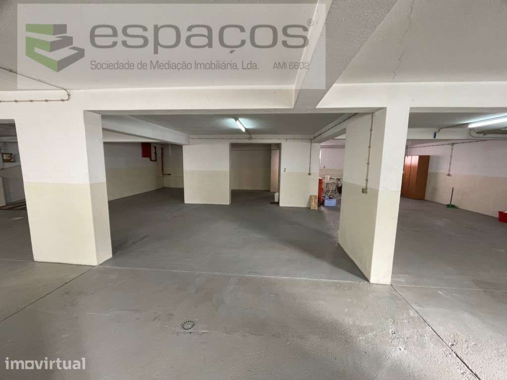 Garagem em Vale Fetal, Sobreda - Grande imagem: 5/16