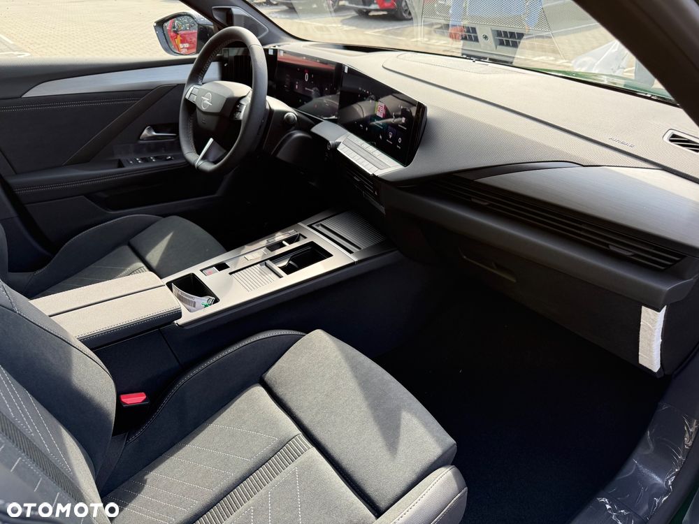 Opel Astra 1.2 T mHEV Ultimate S&S eDTC - 12