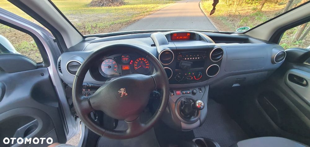 Peugeot Partner 120 VTi Family - 27