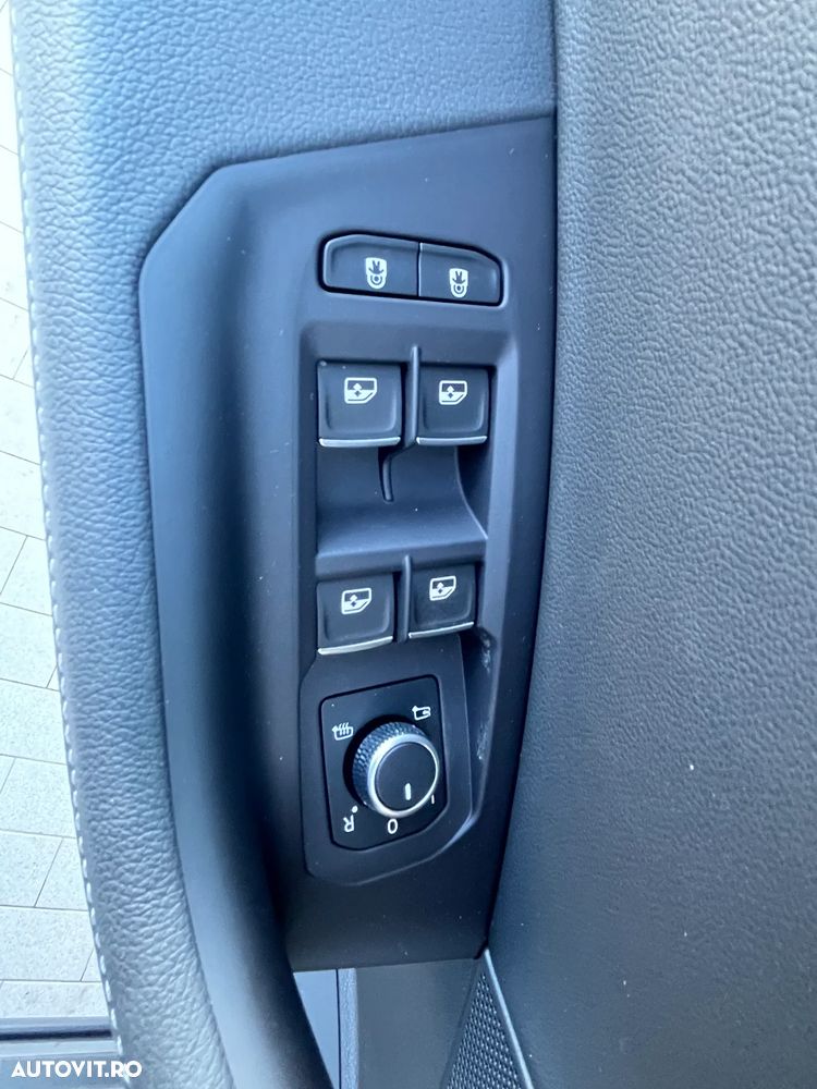 Volkswagen Touareg V6 TDI 4MOTION R-Line - 14