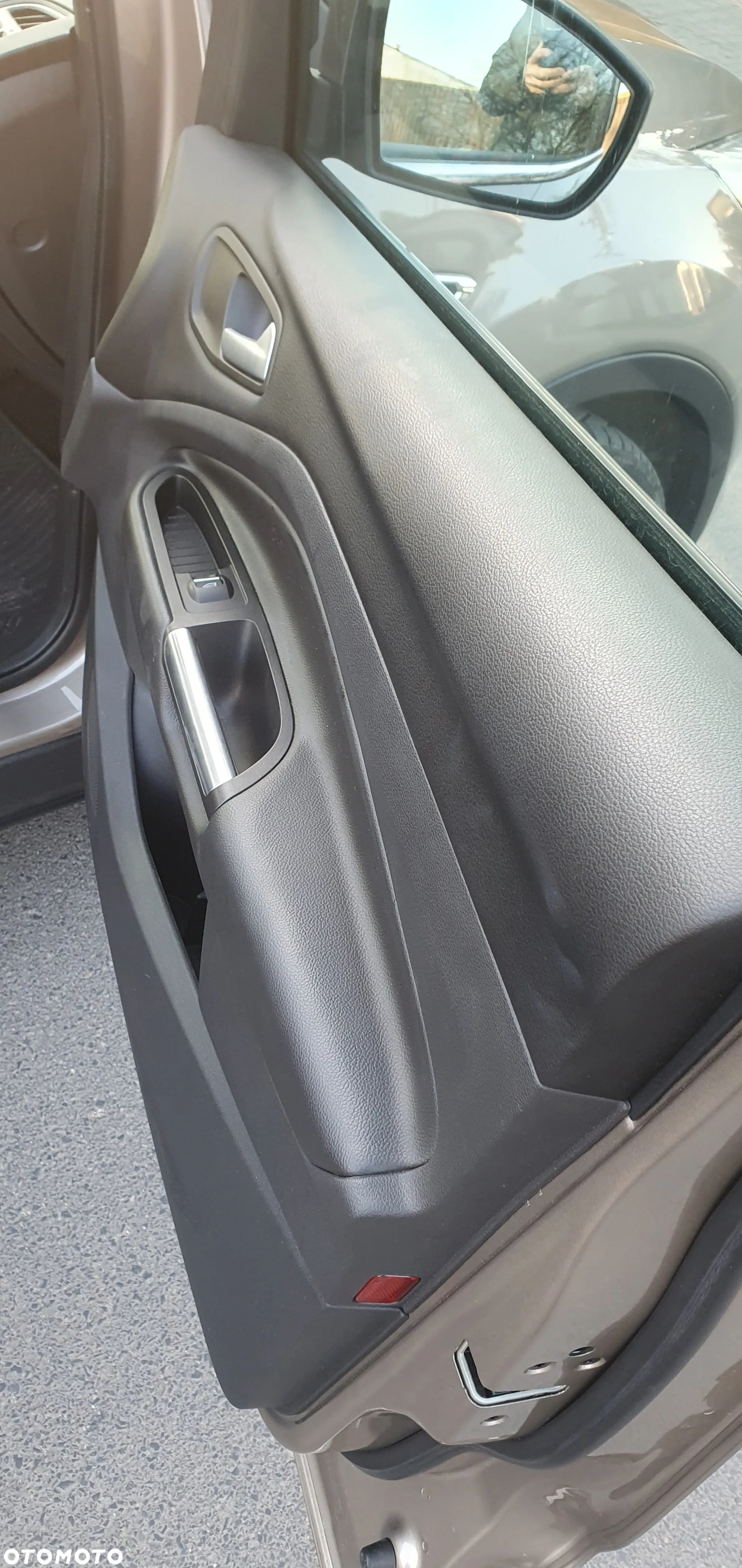 Ford Kuga - 19