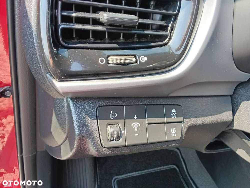 Kia Stonic - 28