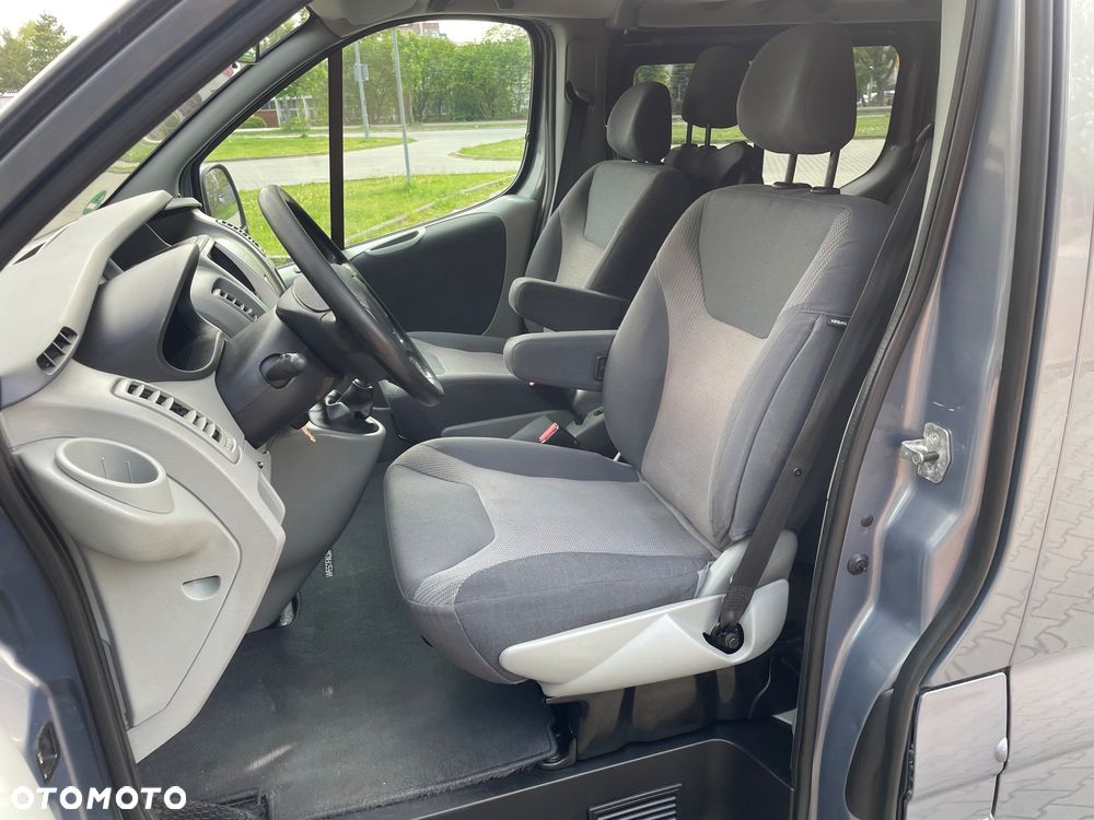 Opel Vivaro - 18
