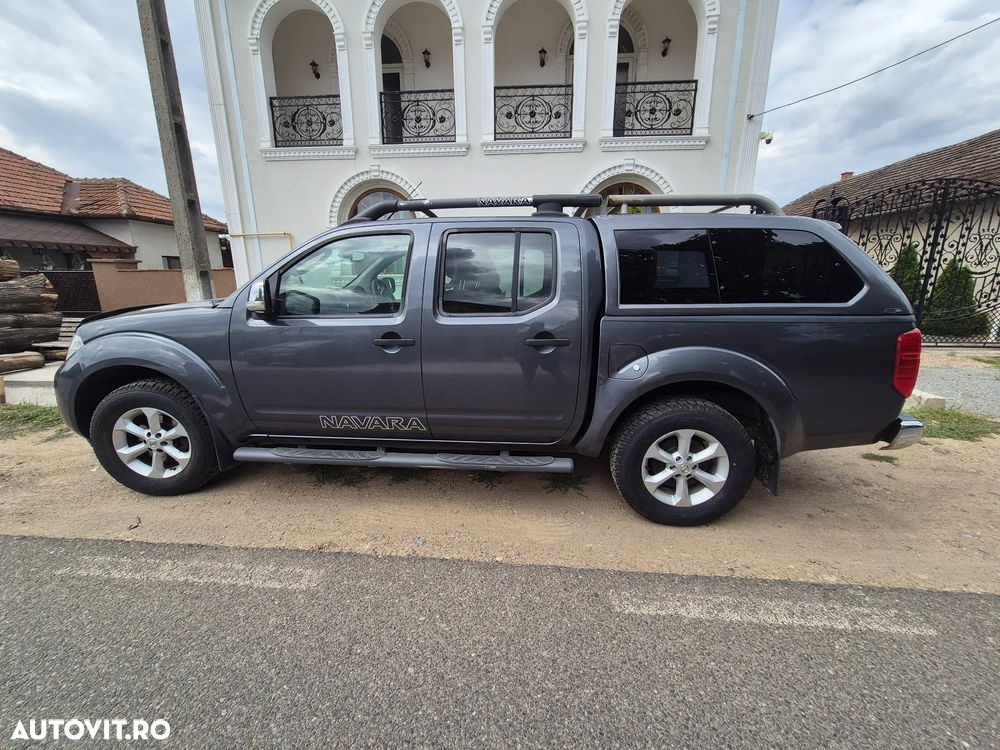 Nissan Navara 2.5 dCi DPF 4X4 Double Cab LE - 2