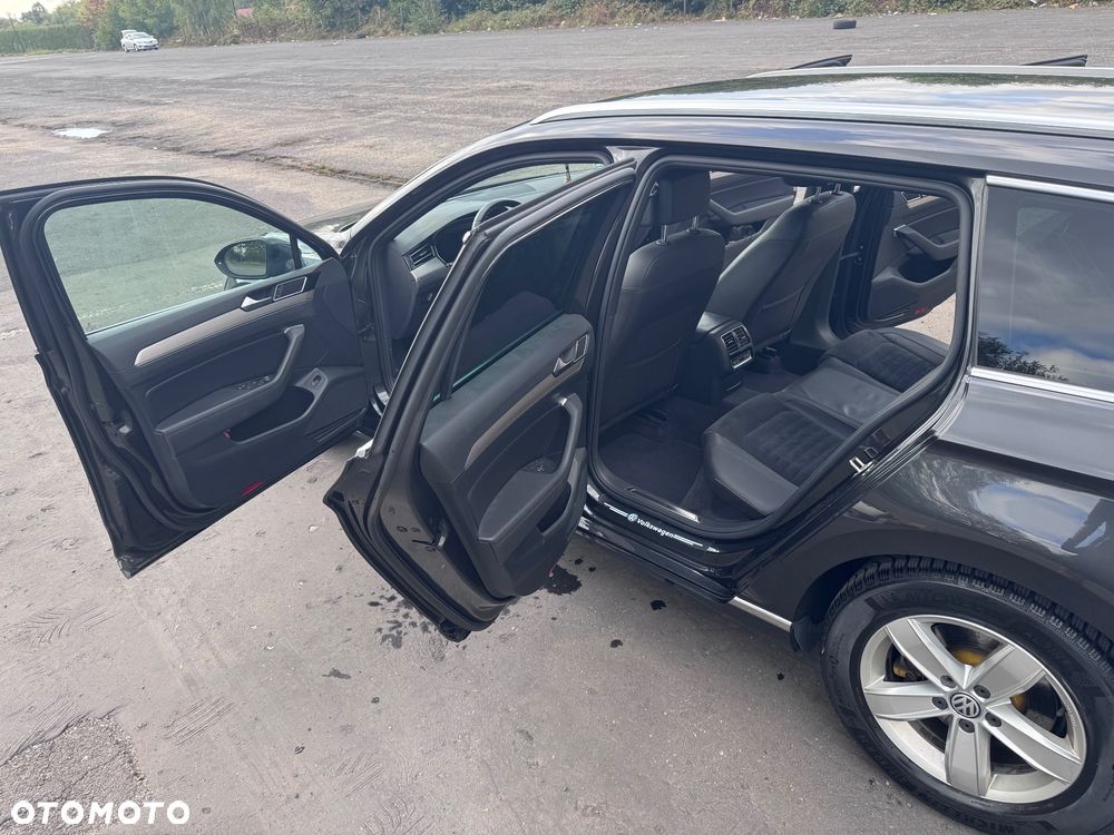 Volkswagen Passat 2.0 TDI SCR DSG Highline - 13