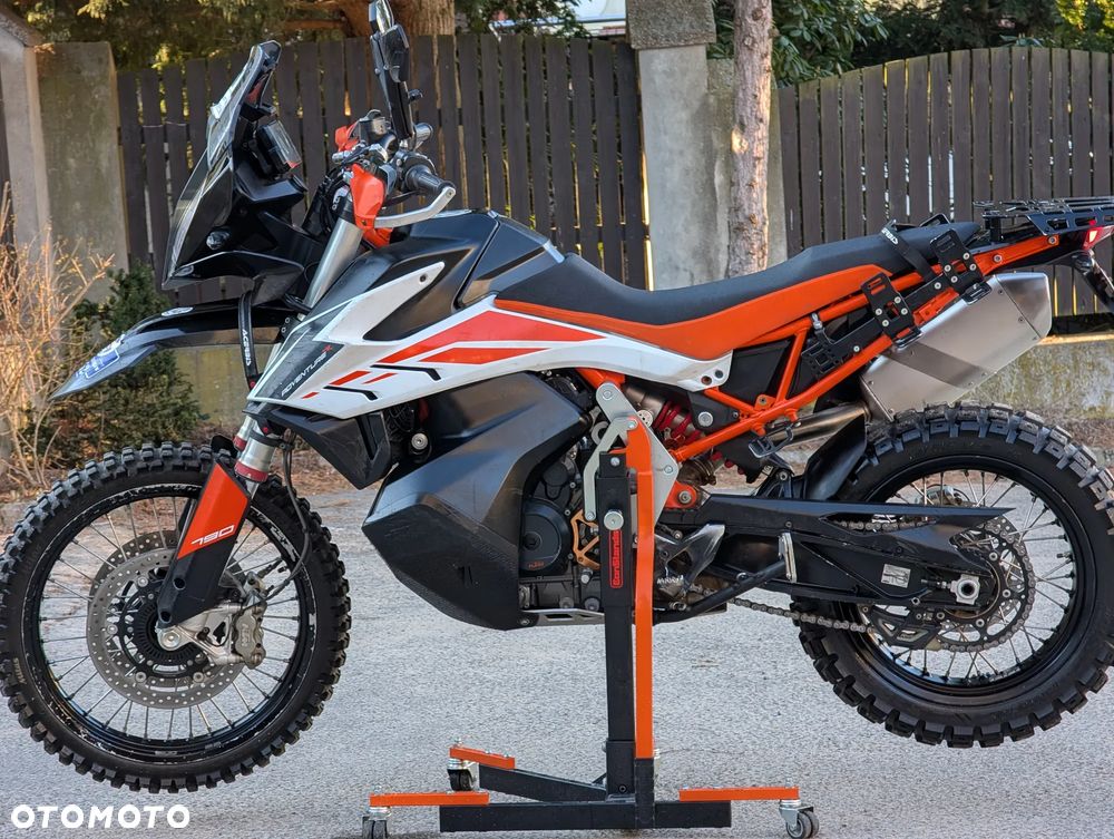 KTM Adventure - 2