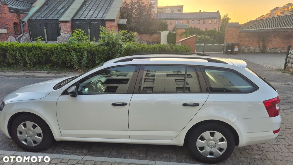 Skoda Octavia 1.6 TDI Active - 9