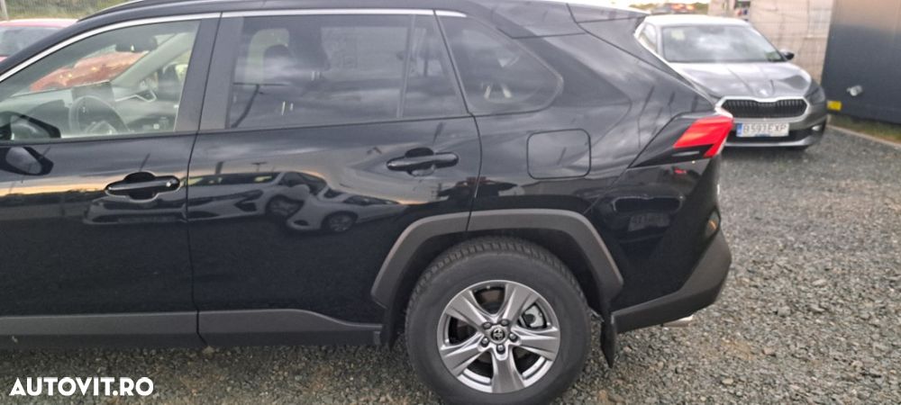 TOYOTA RAV4 2024 — imagine 6
