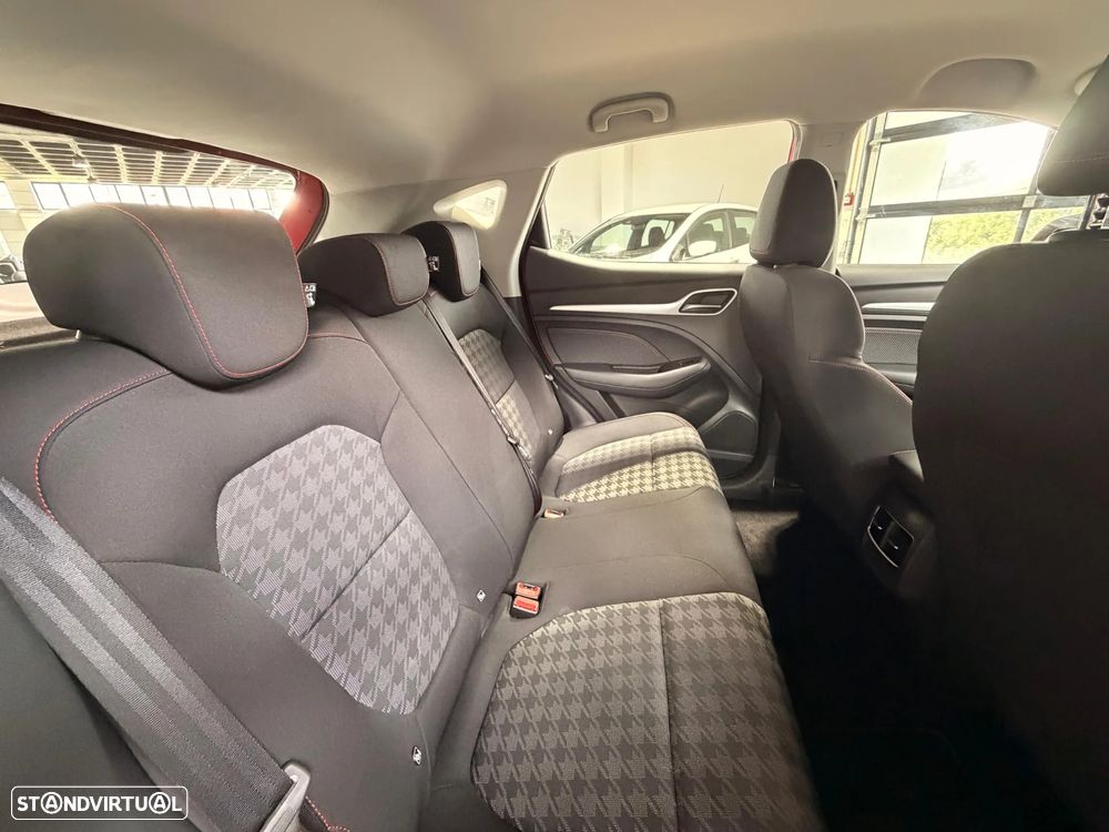 MG ZS Maximal Comfort - 11