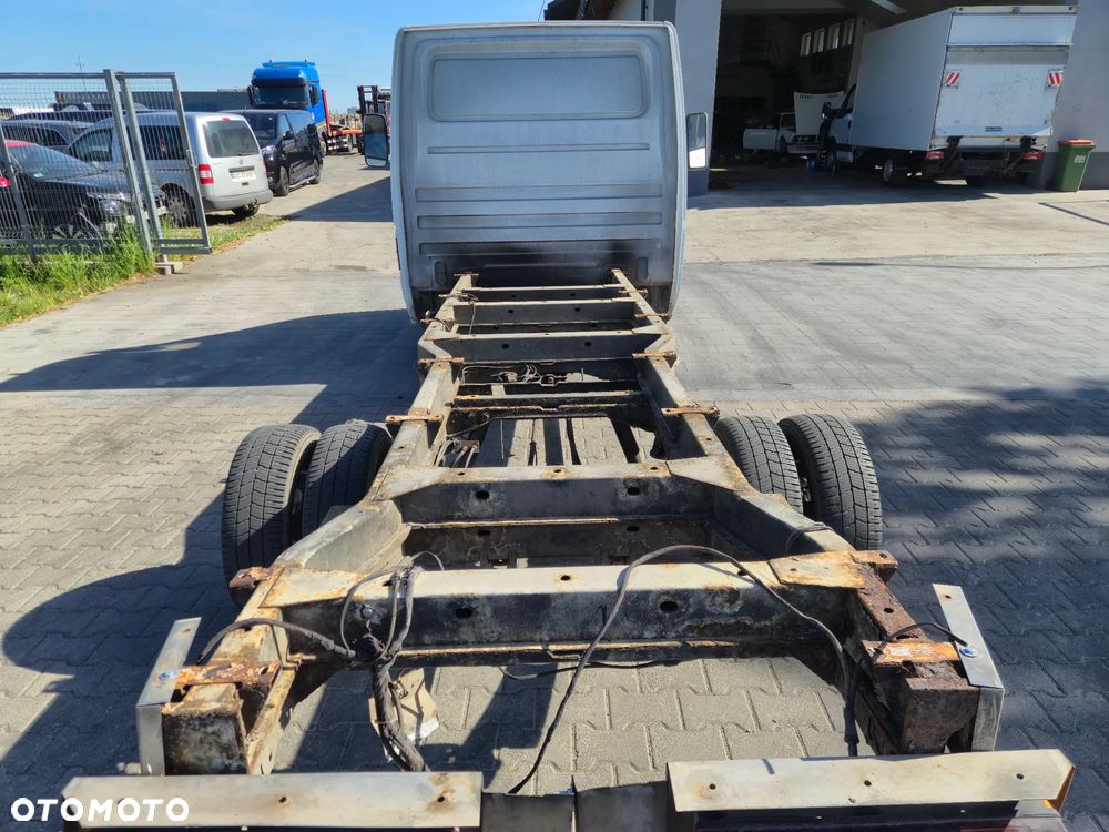 Mercedes-Benz Sprinter 412 - 3