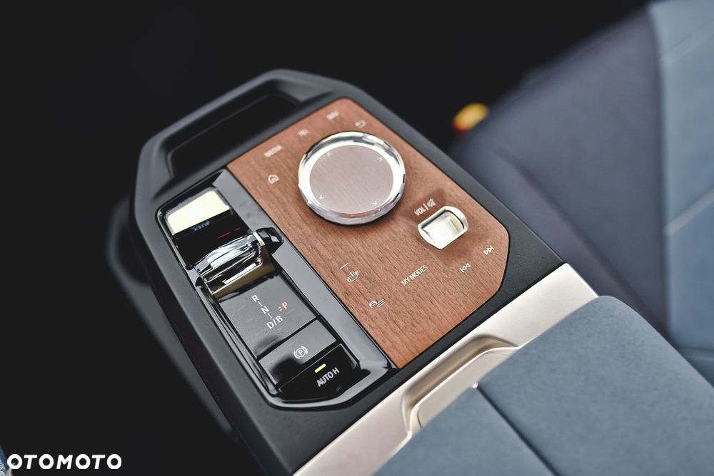 BMW iX xDrive40 76.6kWh - 6