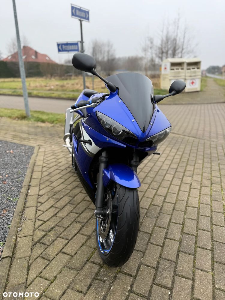 Yamaha R6 - 7