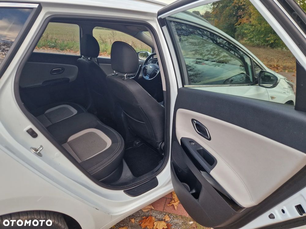 Kia Ceed 1.6 GDI Business Line - 13