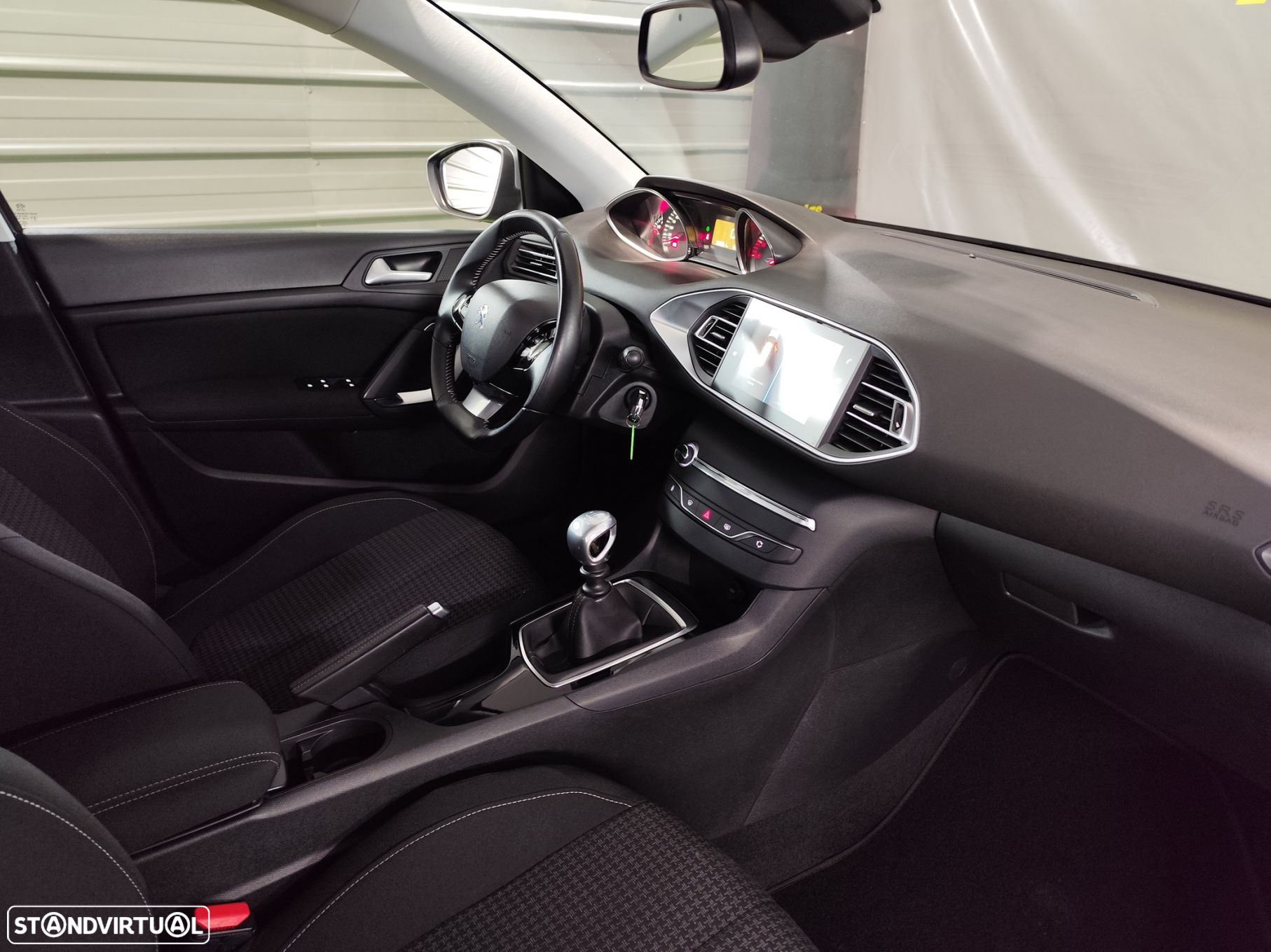 Peugeot 308 SW 1.5 BlueHDi Business Line - 24