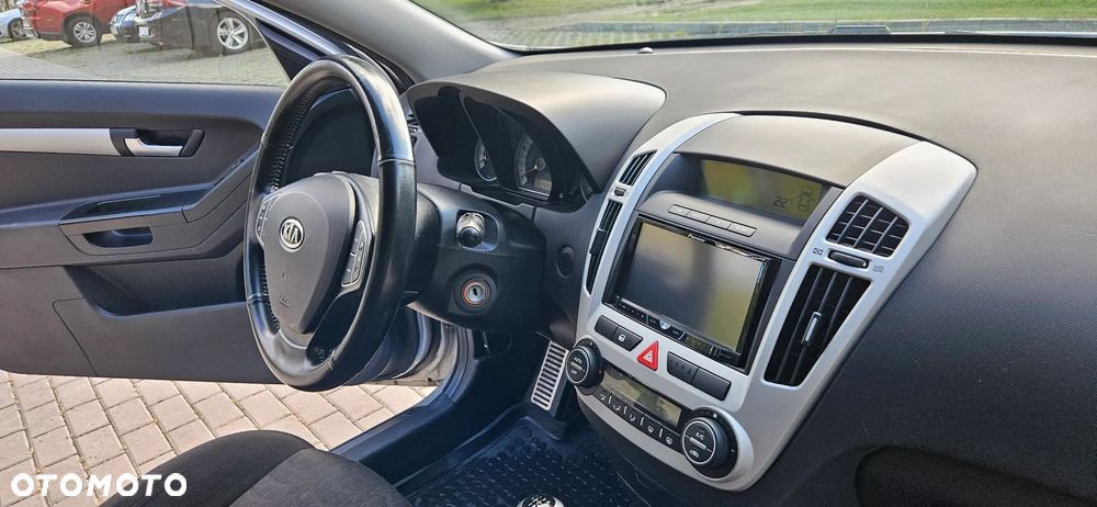 Kia ProCeed 1.6 CVVT EX - 17