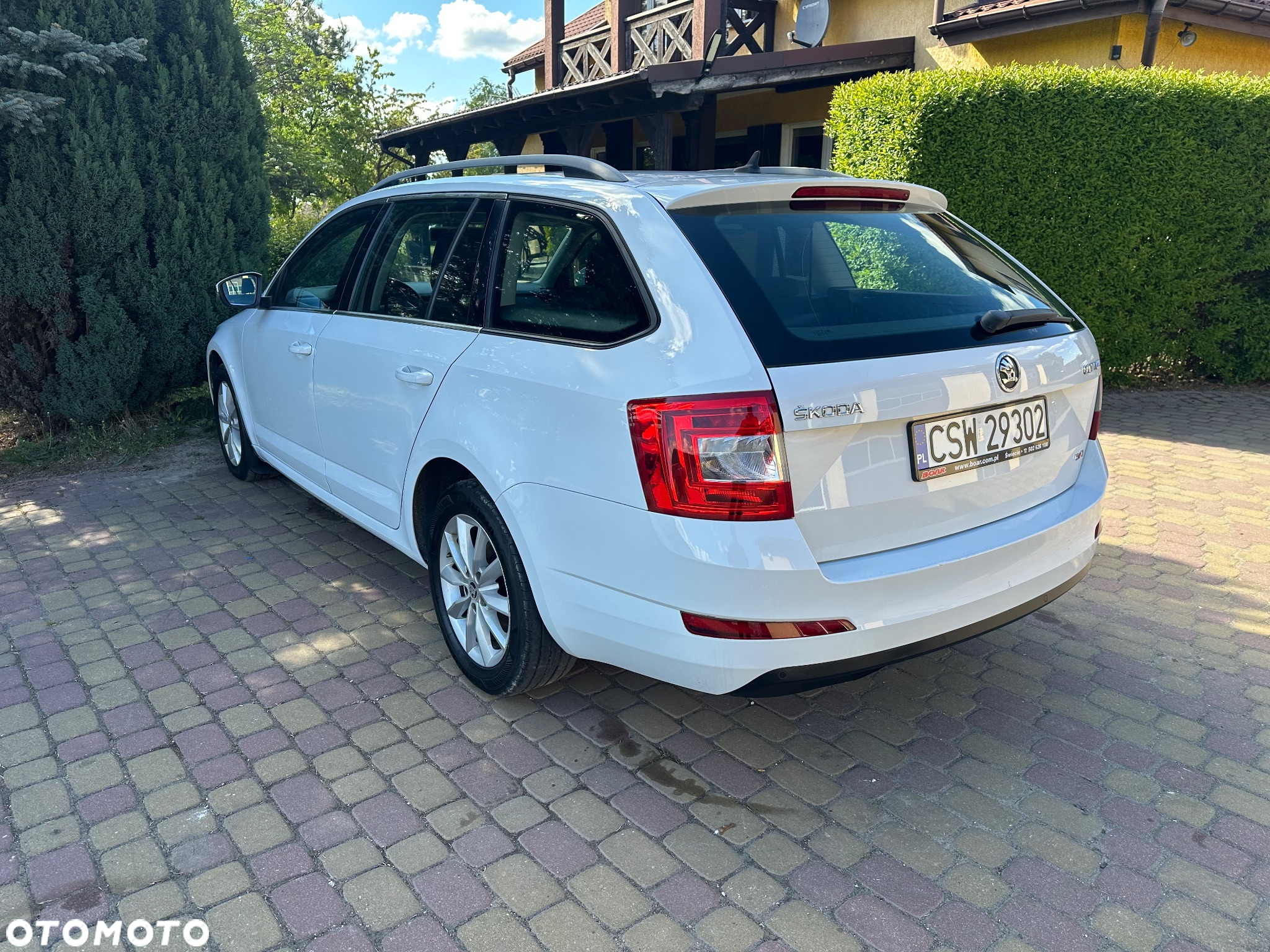 Skoda Octavia 1.6 TDI 4x4 Ambition - 12